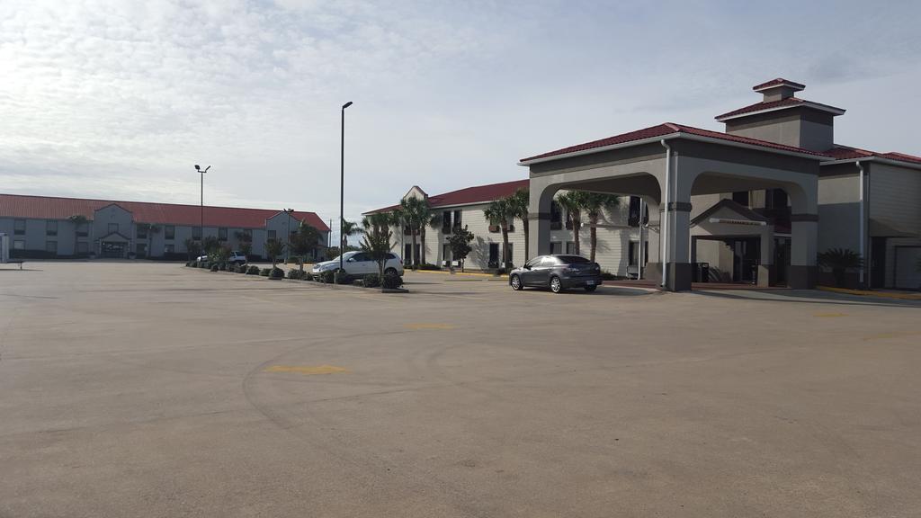Days Inn By Wyndham Galliano La Dış mekan fotoğraf